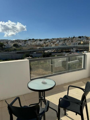 Large Penthouse In Cenrtal Area